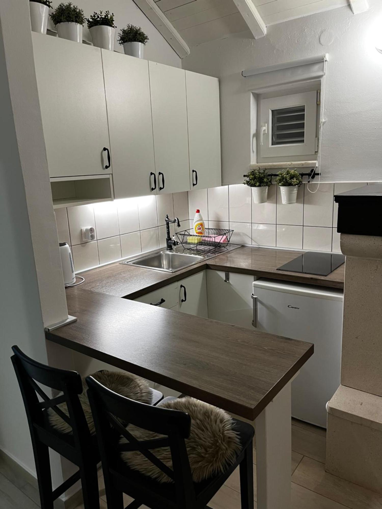 Tianri Apartment Korcula Town Bagian luar foto